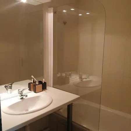 Agreable Duplex Equipe Au Domaine D'albret 別荘 バルバスト